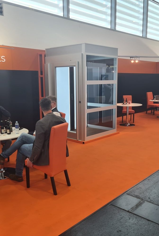 interlift enclosed platform lift 2022 Ausburg